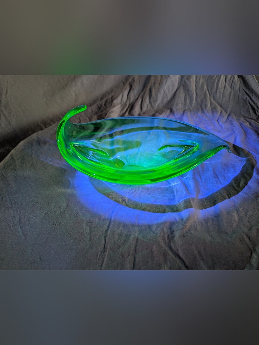 Vintage uranium Green Blown Glass Decorative Bowl